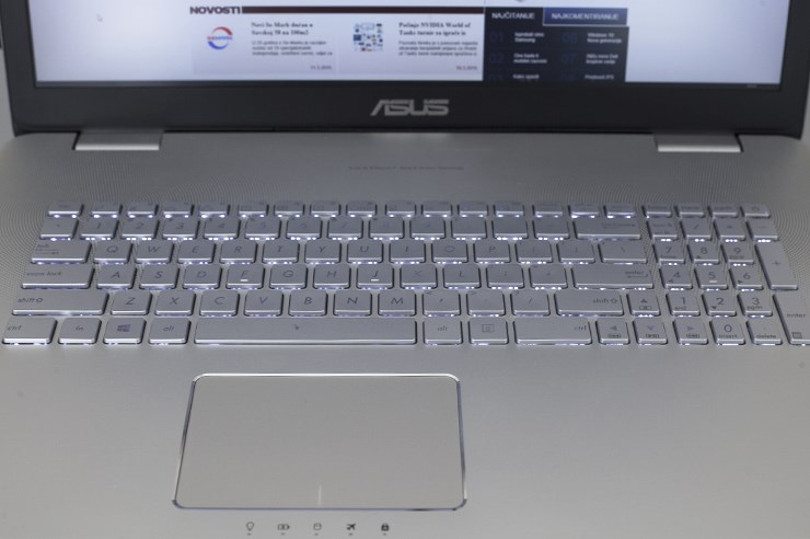 Asus-N751JK-recenzija-test-7-tipkovnica.jpg